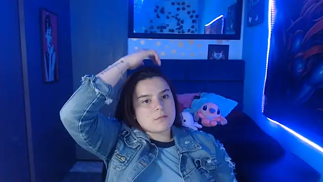 Snapshot of Nika_1_ chatting on January 12, 2025, 1:00 am Nika 1 online show from January 12, 2025, 1:00 am