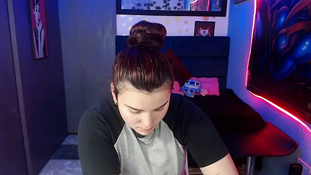 Snapshot of Nika_1_ chatting on January 24, 2025, 7:07 pm Nika 1 online show from January 24, 2025, 7:07 pm