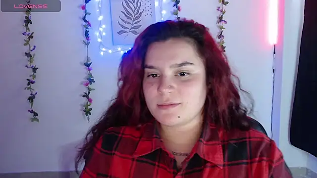 Snapshot of Nika_1_ chatting on February 3, 2025, 8:57 pm Nika 1 online show from February 3, 2025, 8:57 pm