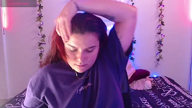 Snapshot of Nika_1_ chatting on February 5, 2025, 8:14 pm Nika 1 online show from February 5, 2025, 8:14 pm