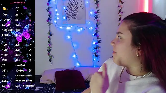 Snapshot of Nika_1_ chatting on February 6, 2025, 5:30 pm Nika 1 online show from February 6, 2025, 5:30 pm