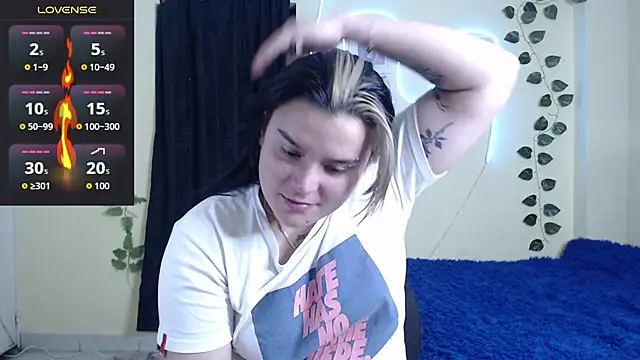 Snapshot of Nika_1_ chatting on January 15, 2026, 9:03 am Nika 1 online show from January 15, 2026, 9:03 am