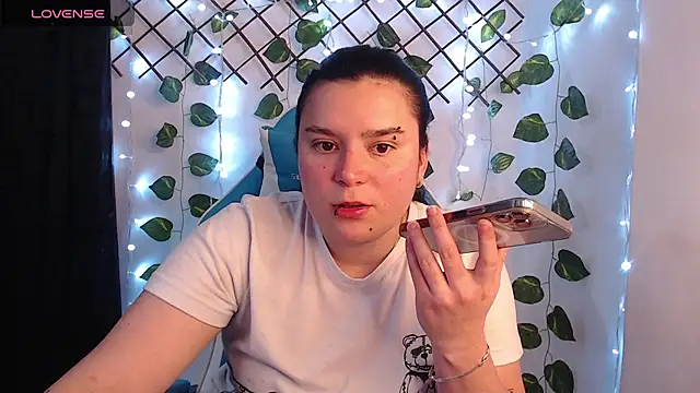 Nika 1  online show from April 25, 2026, 3:31 am