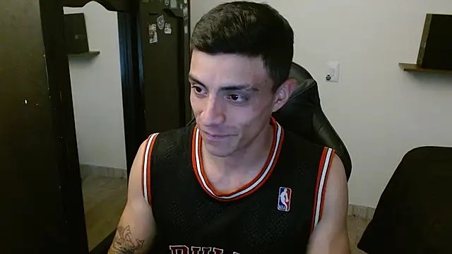 kv   xxx  online show from March 18, 2026, 9:40 pm