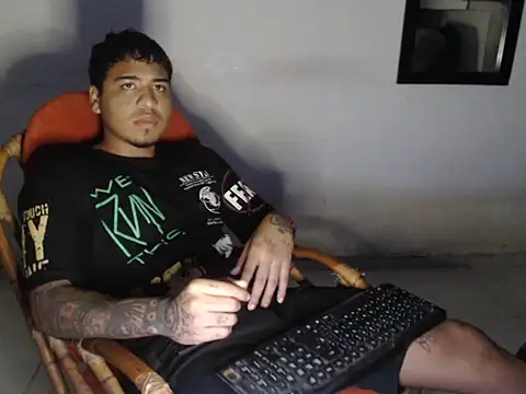 camiloacosta321 online show from December 1, 2025, 7:35 am