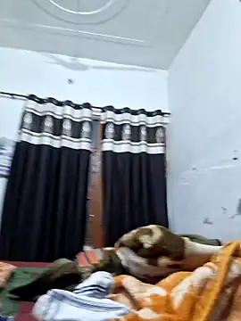 Snapshot of menakshiiikaur chatting on November 6, 2025, 5:36 pm menakshiiikaur online show from November 6, 2025, 5:36 pm