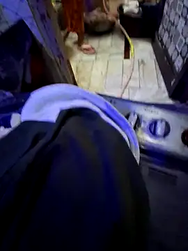 Snapshot of menakshiiikaur chatting on November 30, 2025, 12:47 am menakshiiikaur online show from November 30, 2025, 12:47 am