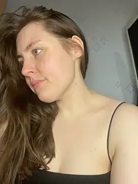 Topvi  online show from February 21, 2025, 7:43 pm