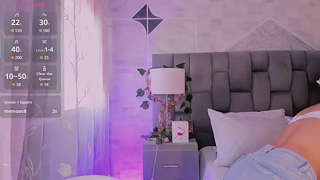 HannaRhodes online show from March 21, 2025, 8:08 pm