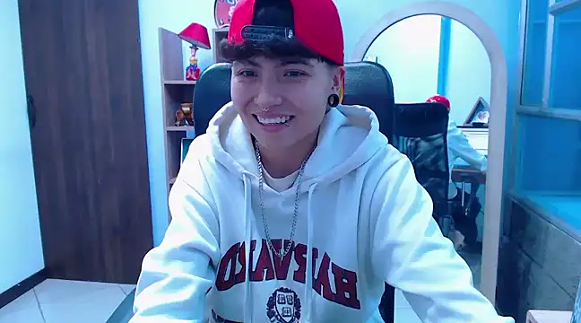 Im Mathias online show from December 3, 2024, 7:00 pm