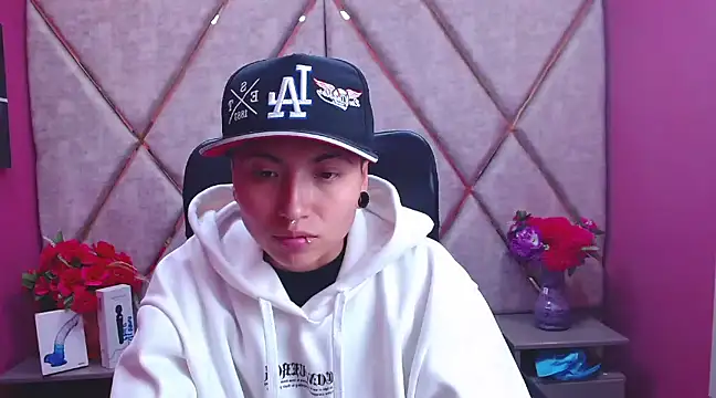 Im Mathias online show from February 5, 2025, 2:19 am