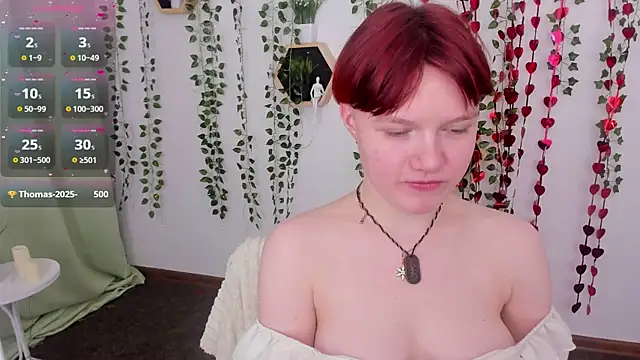 Snapshot of DreamyLuna chatting on March 9, 2025, 12:10 am DreamyLuna online show from March 9, 2025, 12:10 am