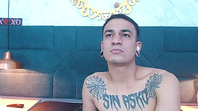 Snapshot of salome_daniel chatting on October 17, 2025, 7:38 pm salome daniel online show from October 17, 2025, 7:38 pm