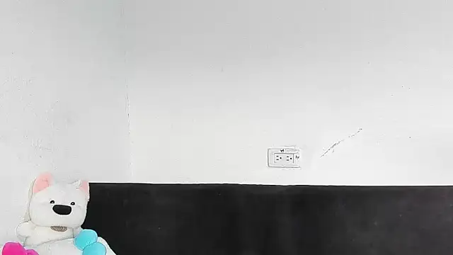 Snapshot of salome_daniel chatting on June 17, 2026, 5:14 pm salome daniel online show from June 17, 2026, 5:14 pm