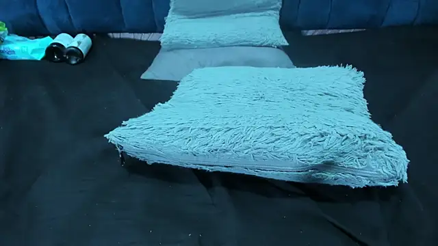 Melody Megann online show from March 9, 2025, 12:10 am