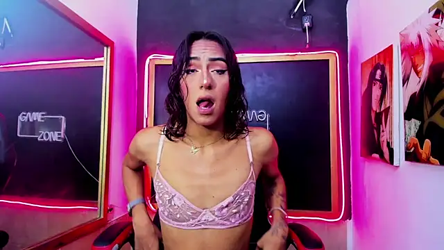 Isabella stanford2 online show from November 7, 2025, 9:26 pm