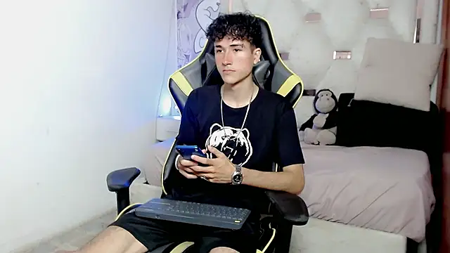 johnny cagee online show from January 14, 2026, 5:57 am