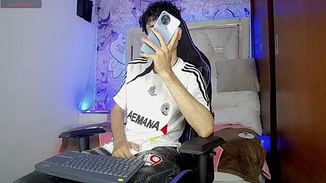 johnny cagee online show from March 4, 2026, 4:29 am