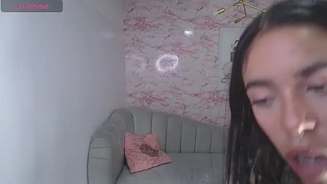 stephania t online show from January 16, 2025, 7:31 pm