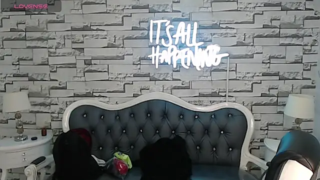 stephania t online show from February 11, 2025, 10:59 am