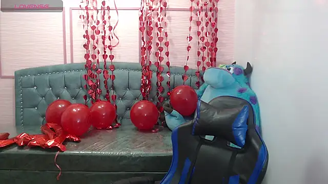 stephania t online show from February 15, 2025, 10:33 am