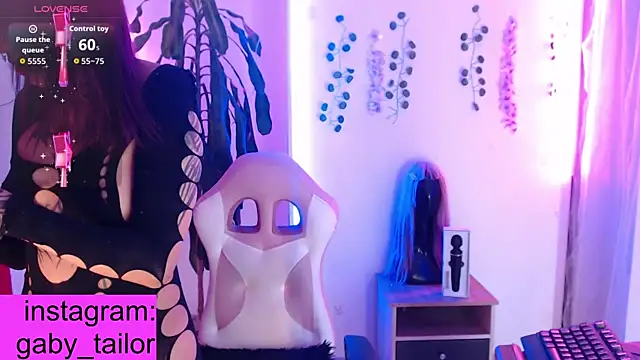 Gaby Tailor online show from April 4, 2026, 12:09 am