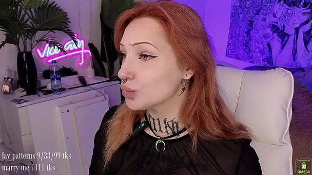 violetviolator online show from October 10, 2025, 4:33 am