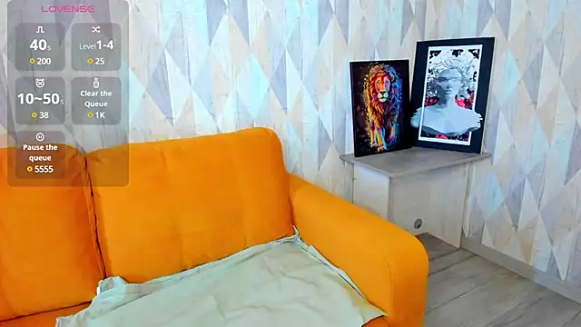 Michelle Blond online show from February 4, 2025, 7:07 am