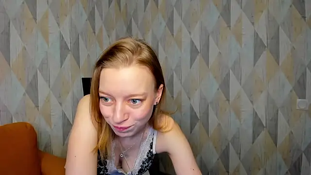 Michelle Blond online show from February 7, 2025, 10:19 am