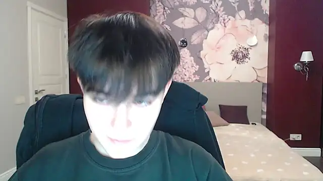 EmiliaYours online show from December 24, 2024, 7:17 am