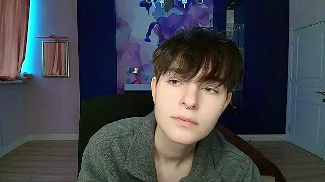 EmiliaYours online show from January 7, 2025, 12:41 pm