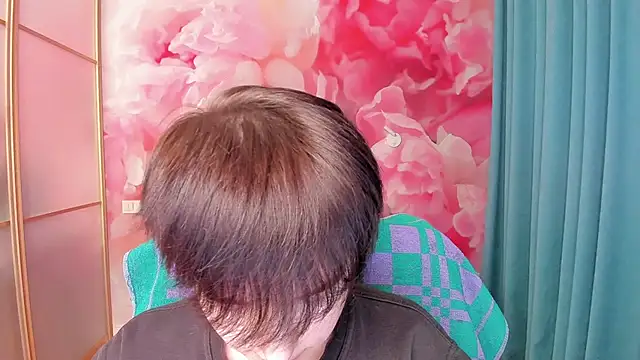 EmiliaYours online show from January 24, 2025, 5:11 pm