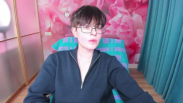 EmiliaYours online show from January 26, 2025, 4:20 pm