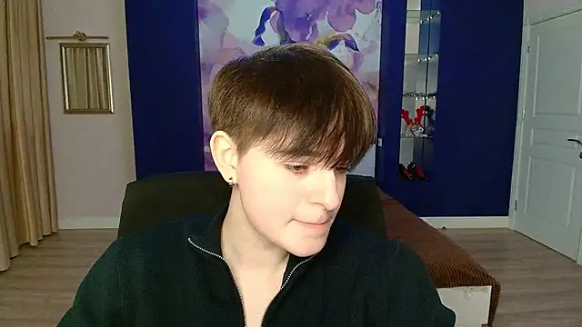 EmiliaYours online show from March 2, 2025, 4:21 pm