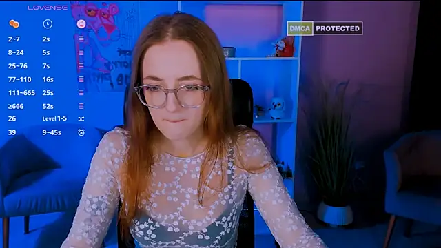 luna berryy online show from January 4, 2025, 8:16 pm