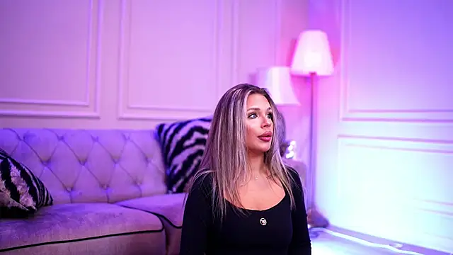 Candy Ivy online show from February 8, 2025, 7:05 pm