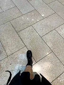 Secret couple  online show from December 2, 2025, 9:36 am