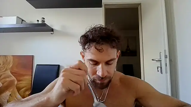 alpha-hunk online show from September 14, 2025, 10:36 am