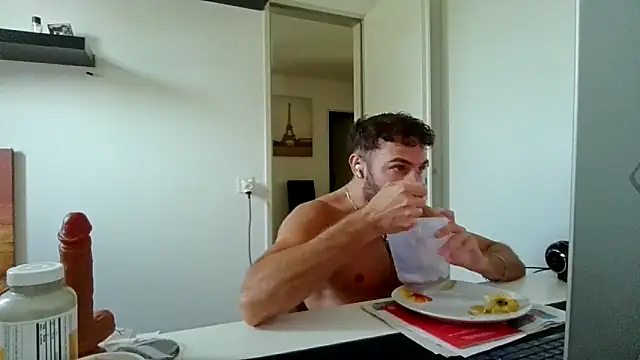 alpha-hunk online show from June 4, 2026, 9:59 am
