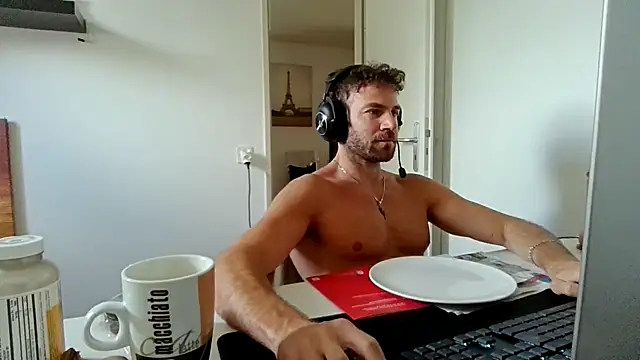 alpha-hunk online show from June 5, 2026, 9:26 am