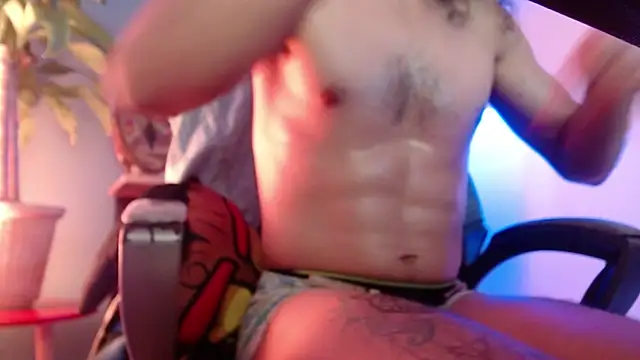 Sr Magnus  online show from March 19, 2025, 7:40 am