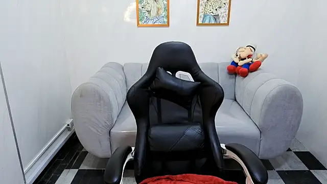 jesi daniels b online show from January 27, 2025, 7:35 pm