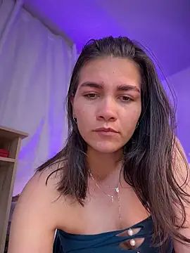 Snapshot of aurora_divine chatting on June 7, 2026, 8:34 pm aurora divine online show from June 7, 2026, 8:34 pm