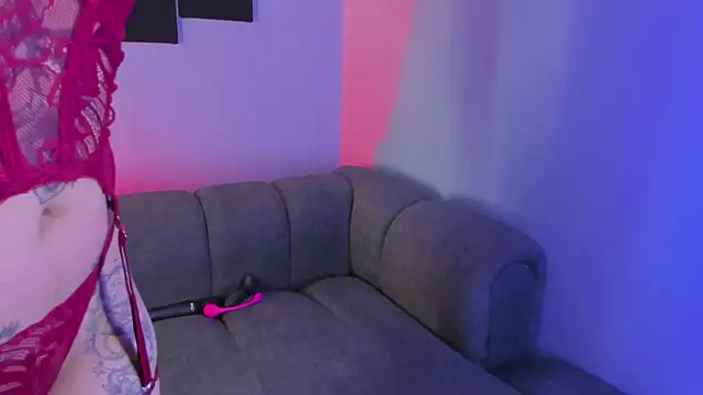 maddy walker online show from January 24, 2025, 8:11 pm