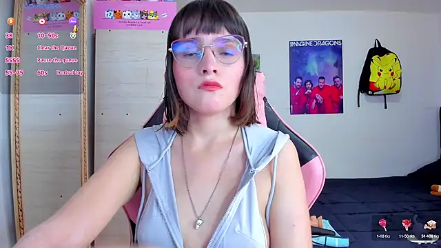 Lucyy-hess online show from September 26, 2025, 6:56 pm