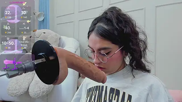 MadyJackson online show from September 16, 2025, 11:55 am