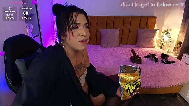 alexiaaross online show from December 13, 2024, 1:59 am