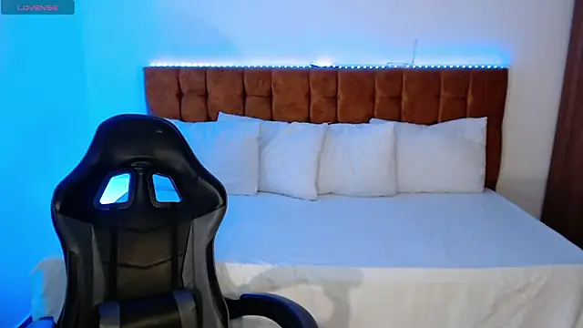 alexiaaross online show from September 27, 2025, 1:10 am