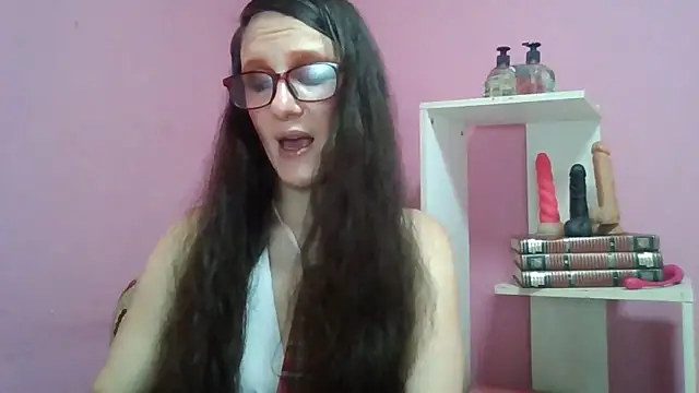 Snapshot of LolaBoobs chatting on May 5, 2026, 7:49 am LolaBoobs online show from May 5, 2026, 7:49 am