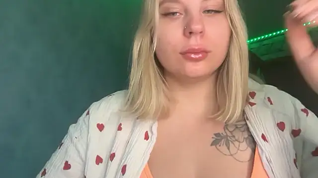 Thalia  Star online show from October 22, 2025, 5:52 am